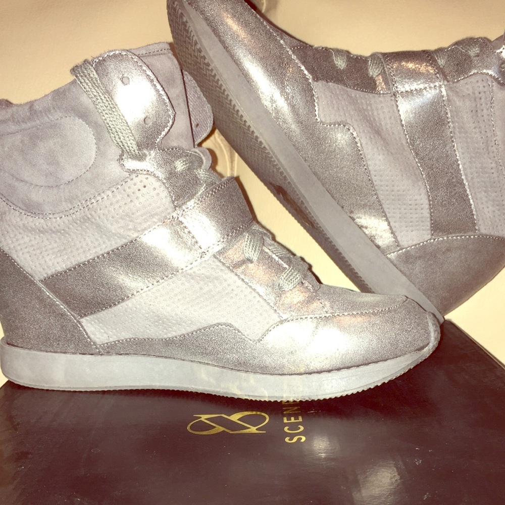 Women’s Wedge Sneakers